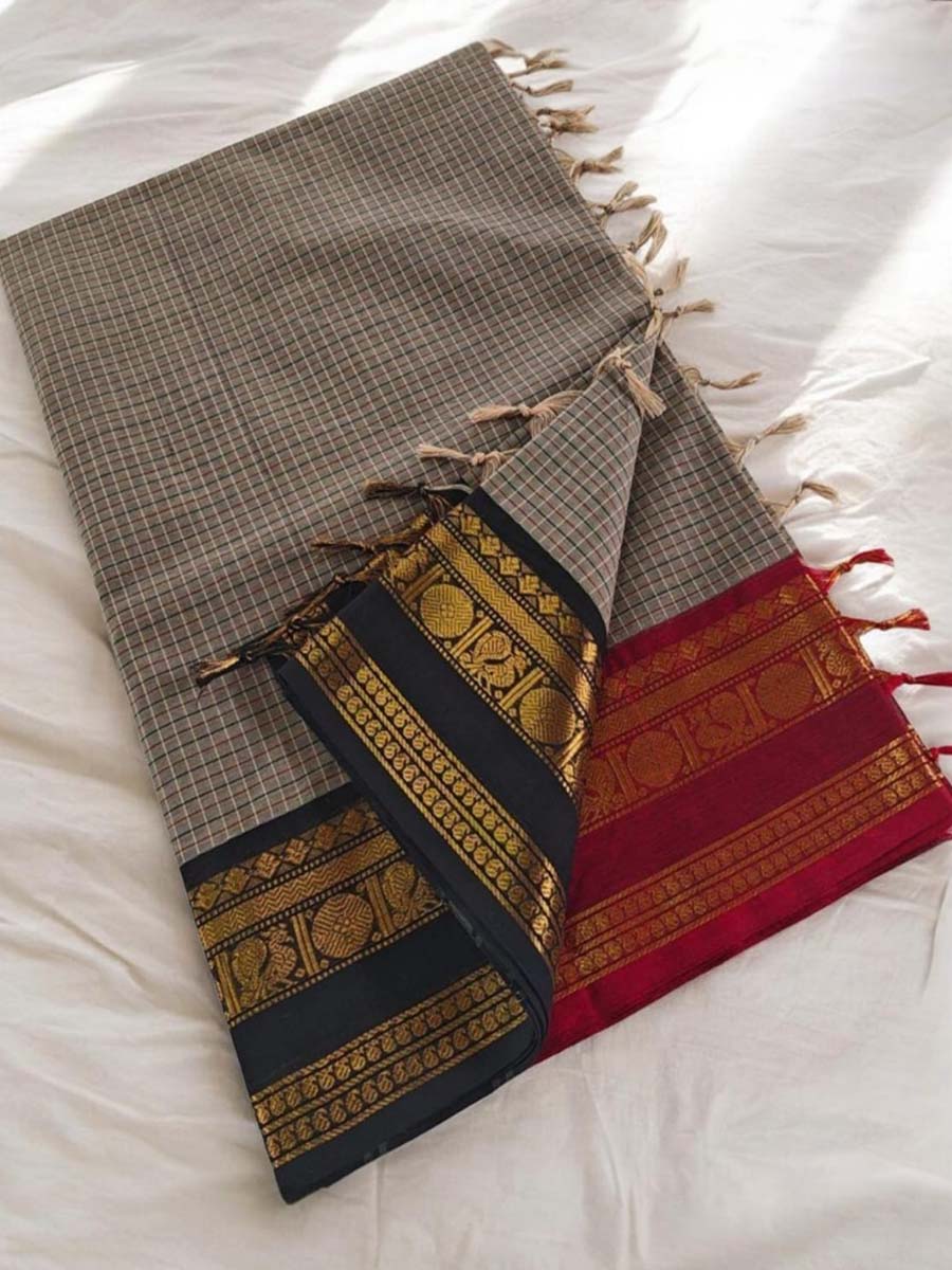 Ganga Jamuna Checks Chettinad cotton Saree - Image 5