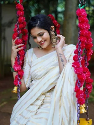 Cotton Golden Lines Saree with Tussles